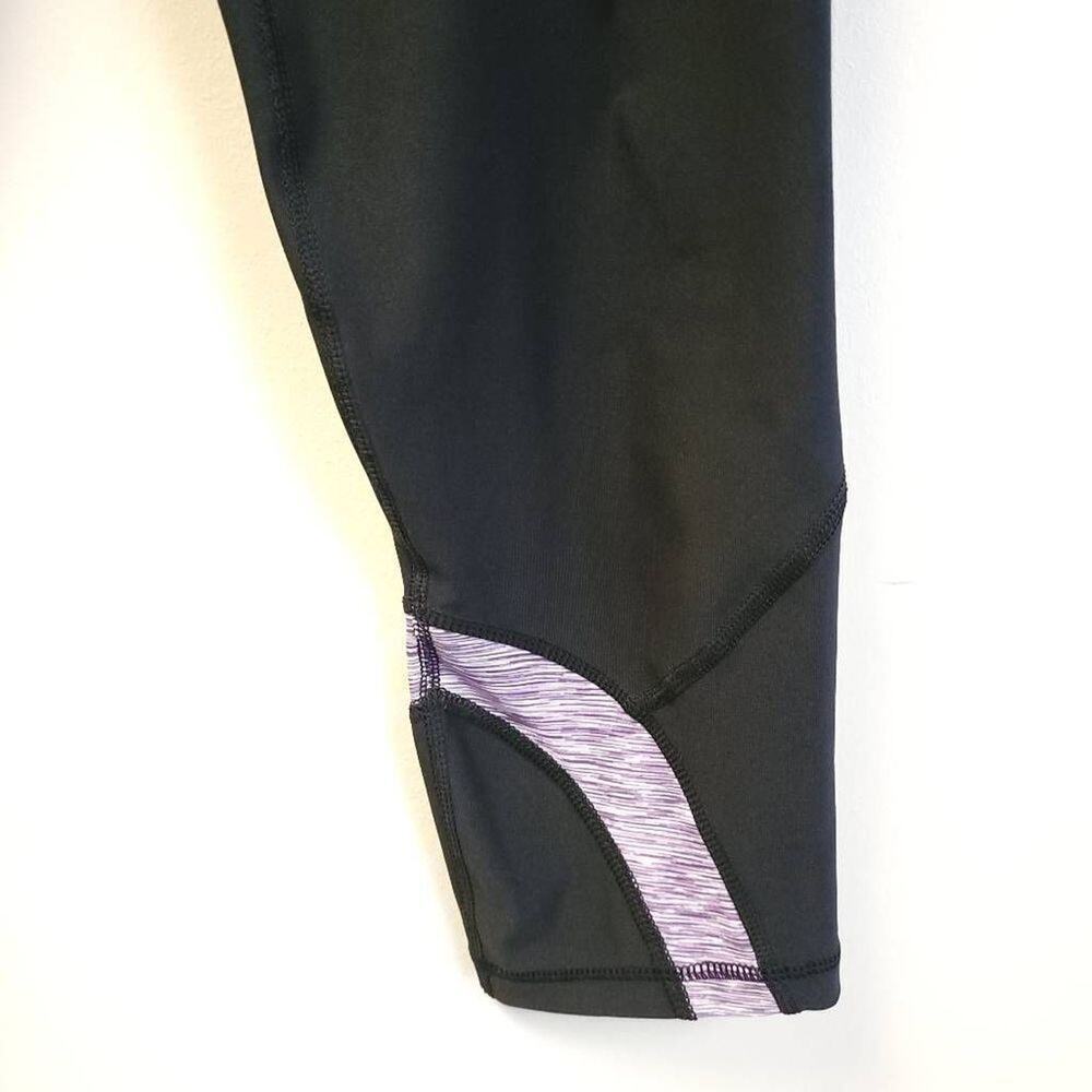 VOGO Capri Leggings Size S Black Purple Activewear Athletic Athletica Womens​ - Picture 4 of 7